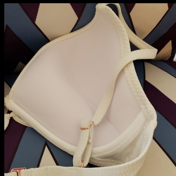 Shade & Shore White Wrap Around Strap Ribbed Lightly Lined Bikini Top Size 36C - Picture 7 of 13